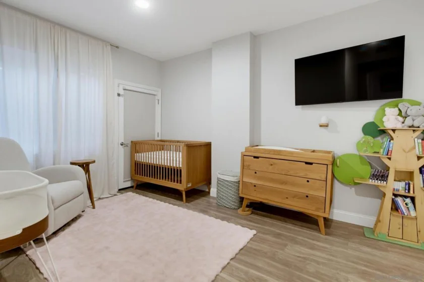 331 Olive #202 photo 19