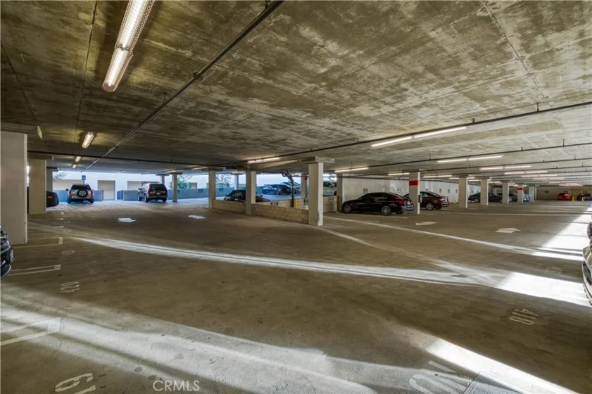 2408 Watermarke Place photo 14