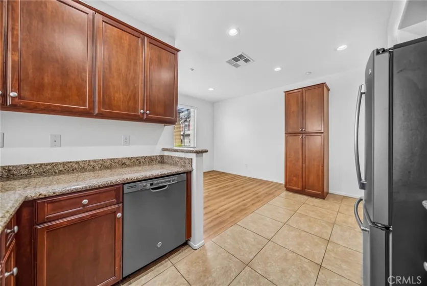 27571 Darrington Avenue #2 photo 11