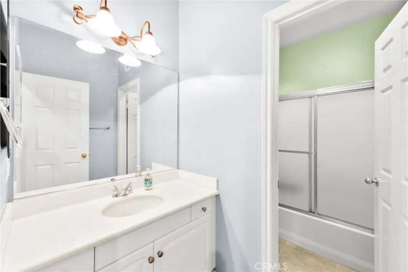 39894 Camden Court photo 44