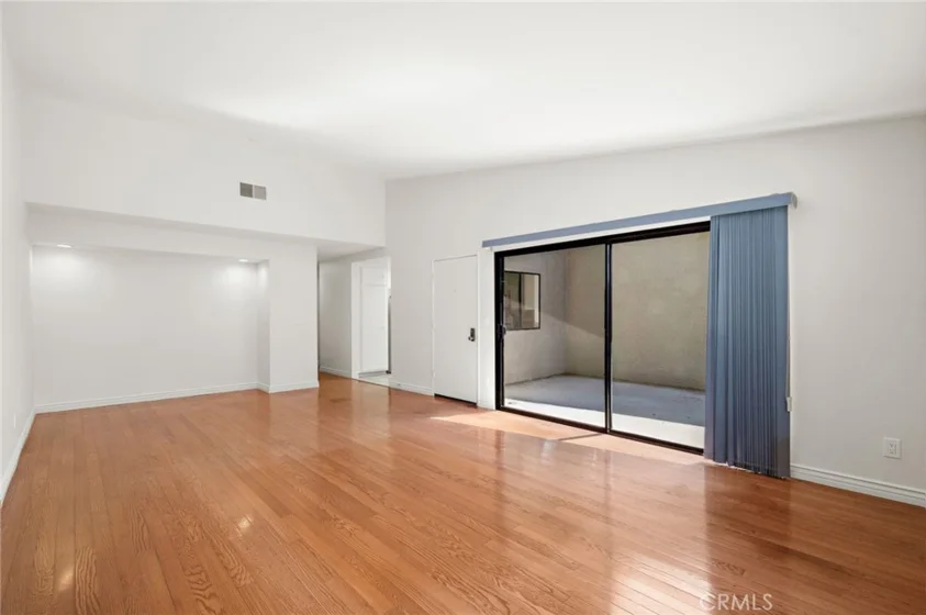 8932 Biscayne Court #1320E photo 3