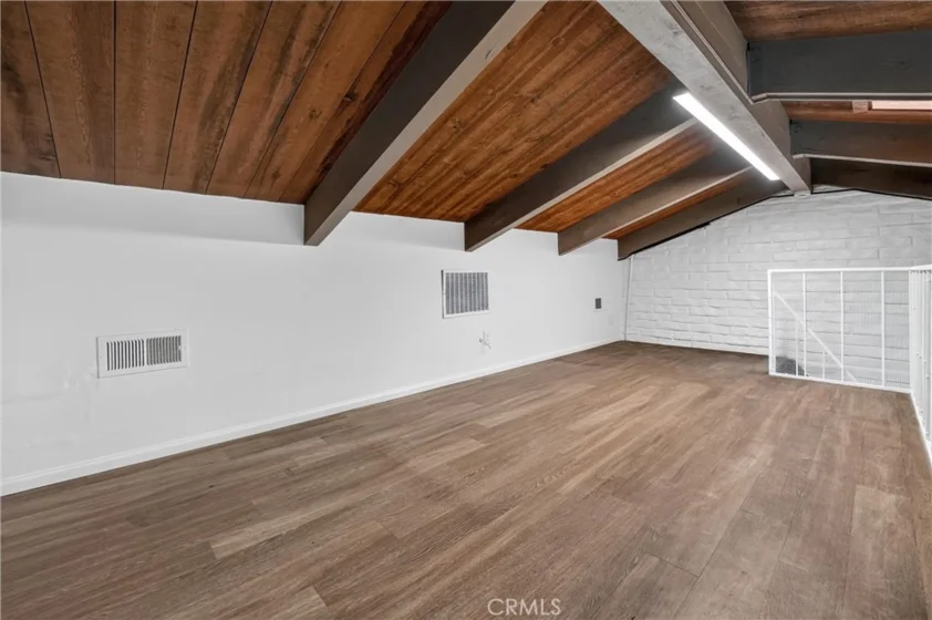 5068 Lakeview photo 25