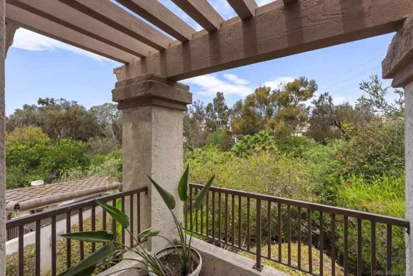 7439 Altiva Place photo 31