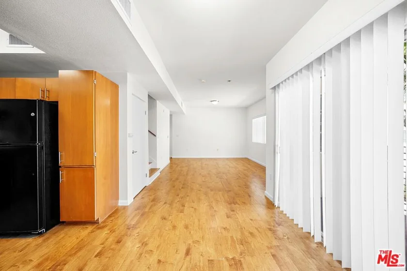 2864 Sunset Place #201 photo 5