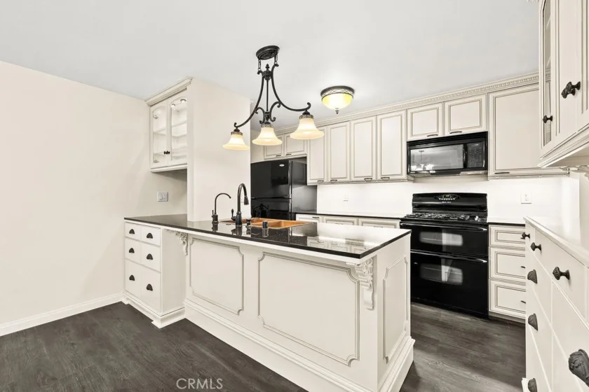 2501 S El Camino Real #206 photo 4