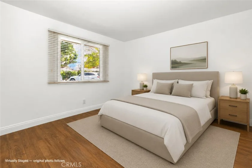 21A Tustin photo 7