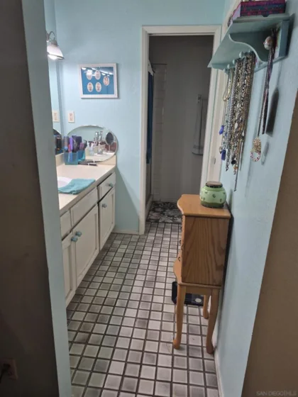 990 E Main #E photo 8