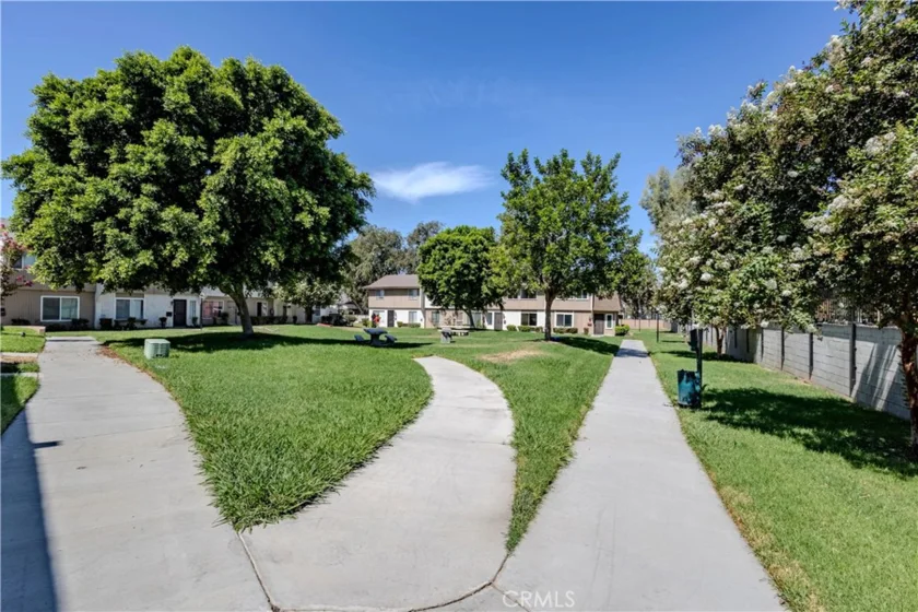 3485 Columbia photo 26