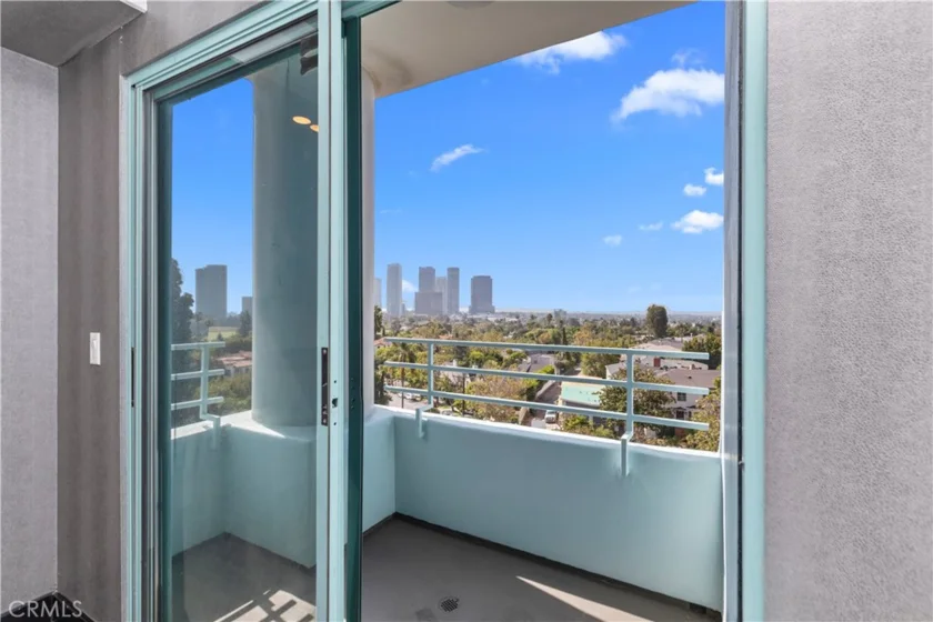 10336 Wilshire #703 photo 23