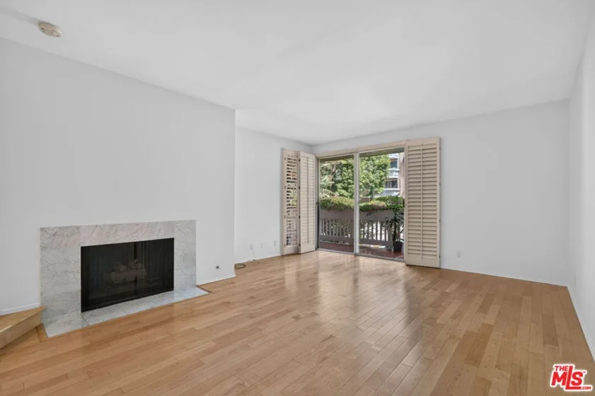 4338 Redwood Avenue #B114 photo 18