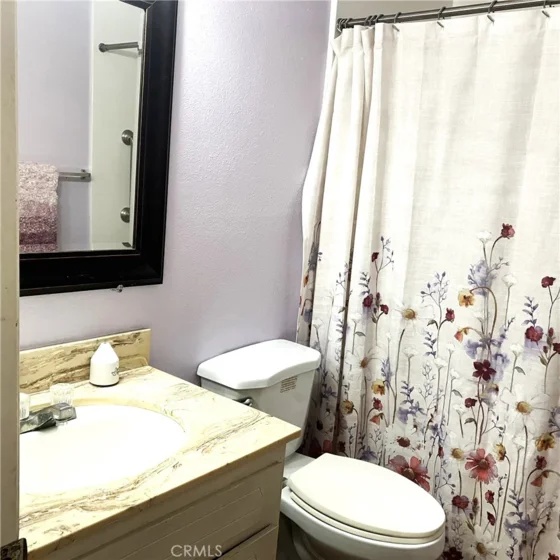 1122 S Dover photo 12