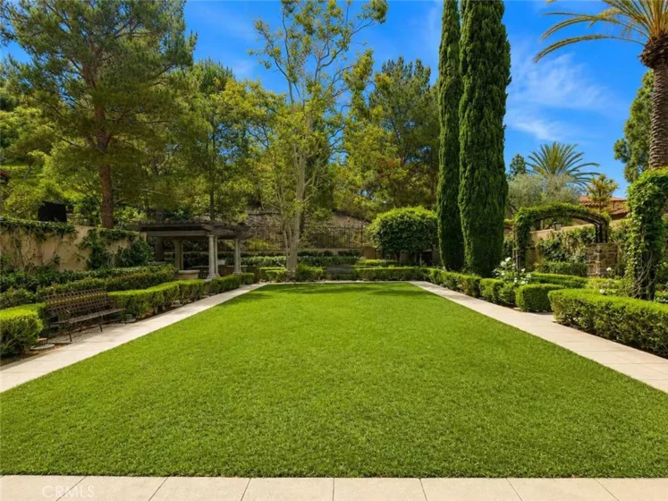 77 Canyoncrest photo 55