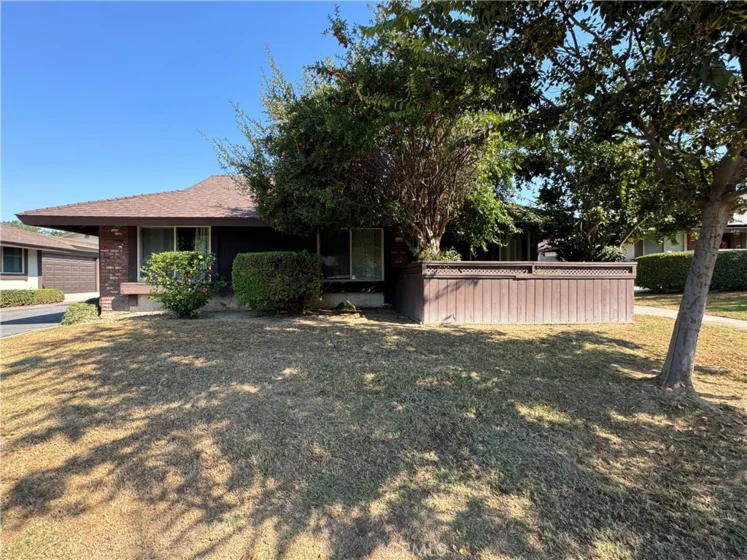4241 Kingsbury Place photo 1