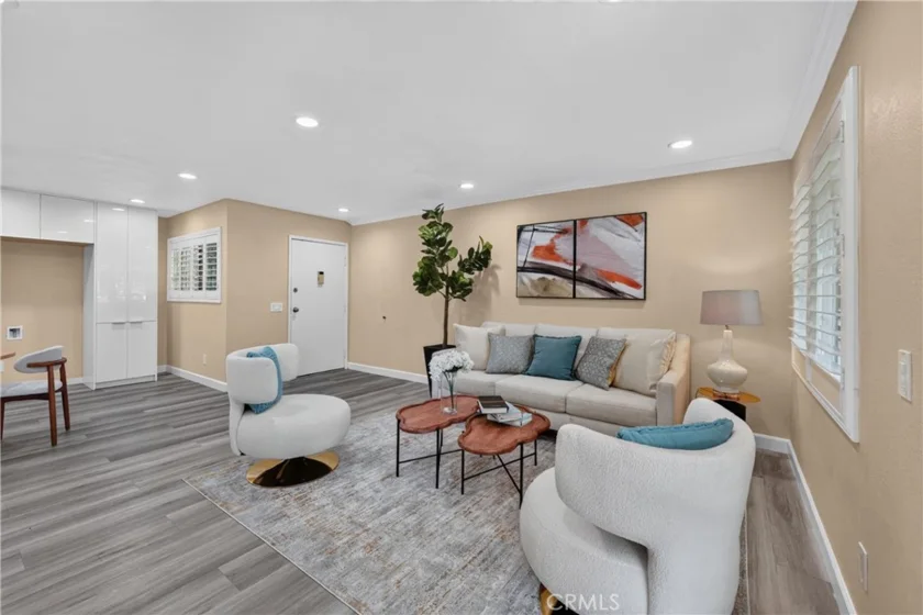 13930 Parkway photo 12