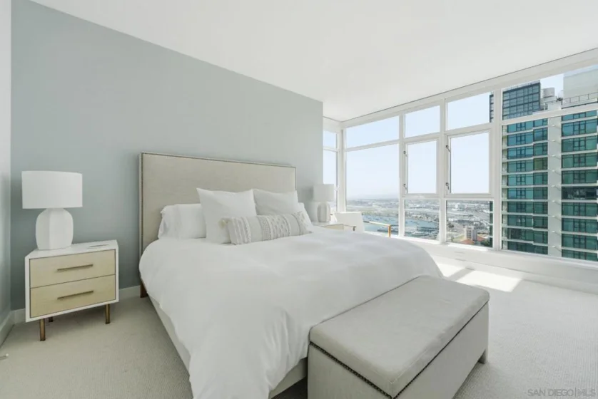 1199 Pacific Highway #3401 photo 17