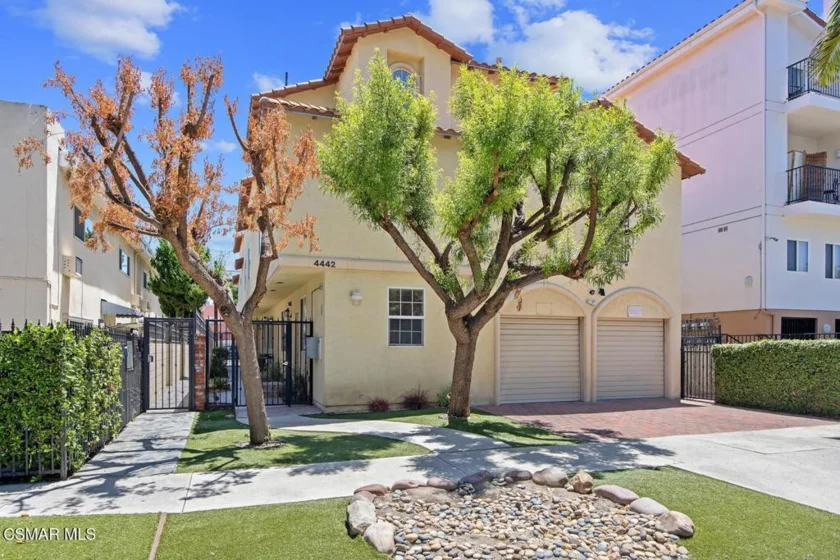 4442 Vista Del Monte Avenue #2 photo 2