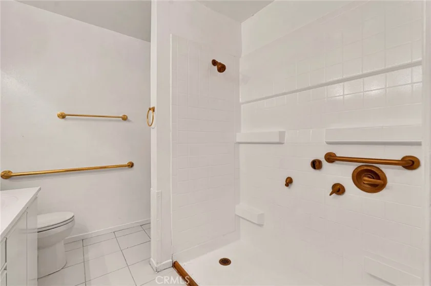 801 Pine Avenue #205 photo 29