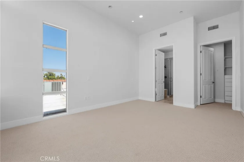 13440 Moorpark Street #101 photo 25