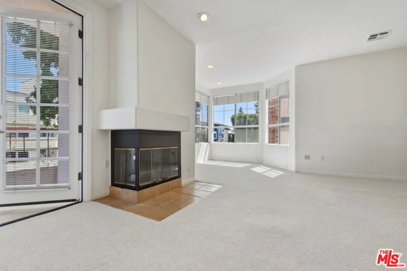 14570 Benefit Street #201 photo 3