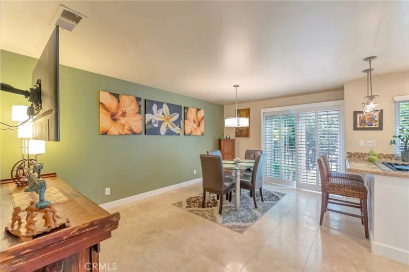 6056 Shadowbrook Circle photo 14