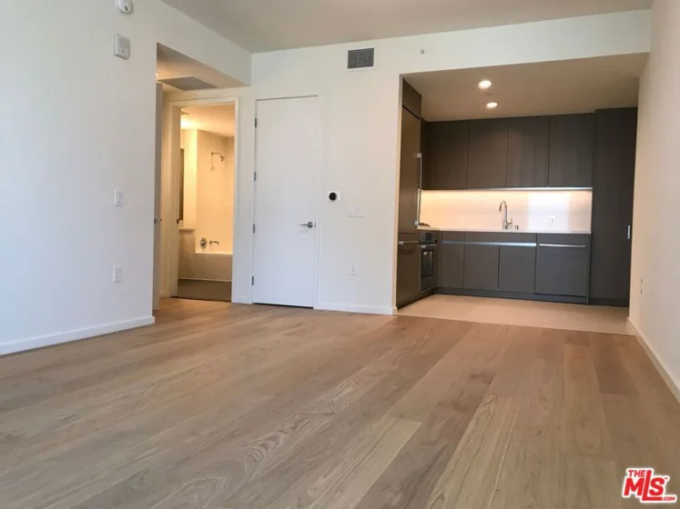 889 Francisco Street #2210 photo 38