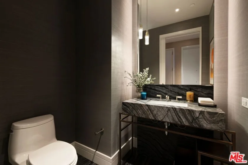211 W Elm Court #28A photo 12