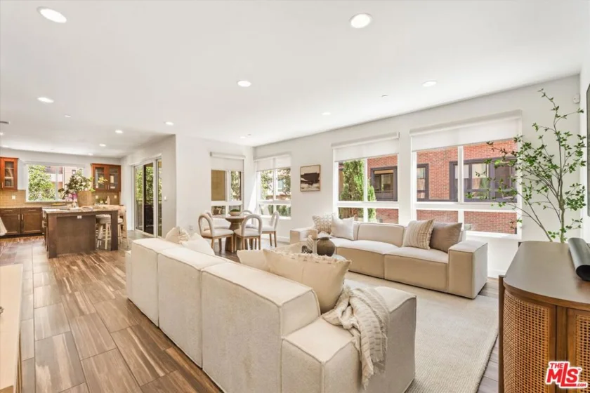 12883 Runway Road #1 photo 3