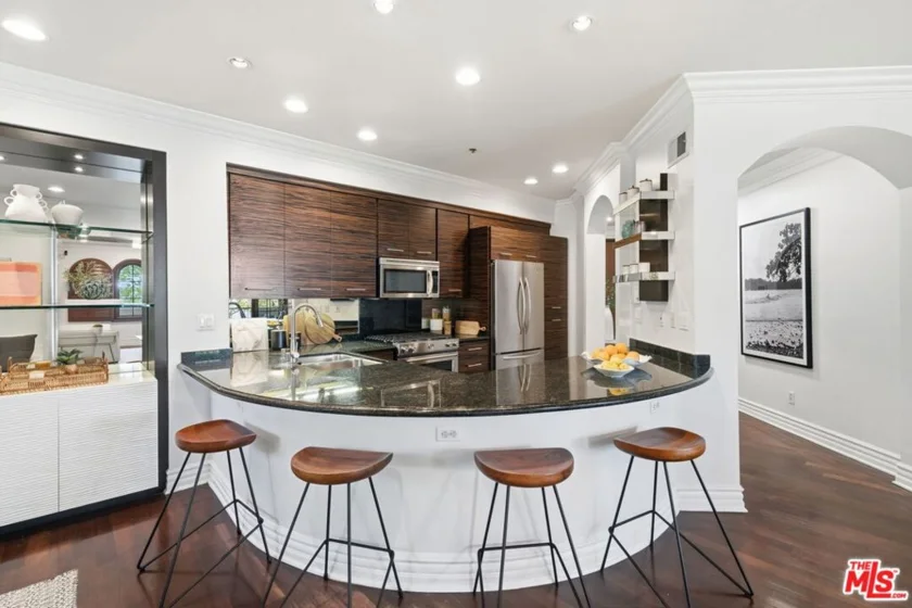 850 N Croft Avenue #202 photo 5