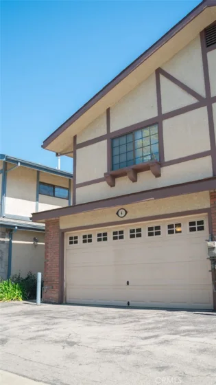 18435 Keswick Street #4 photo 1