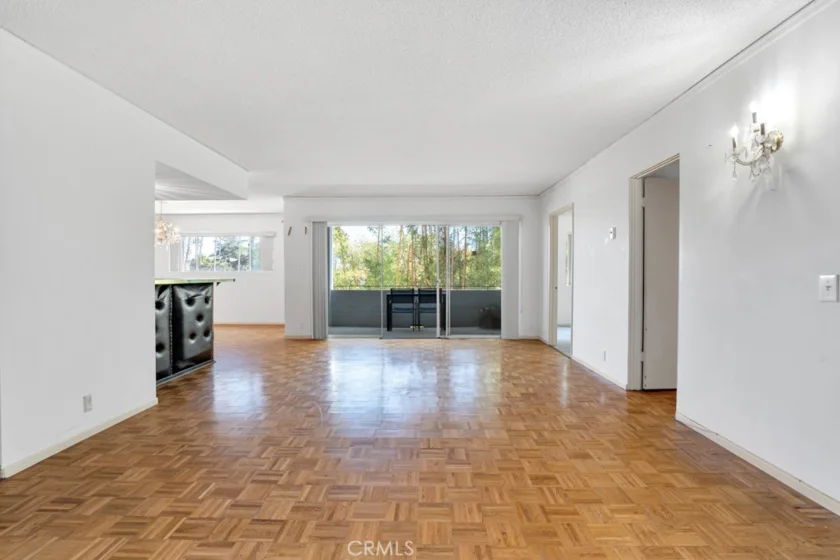7560 Hollywood Boulevard #110 photo 35