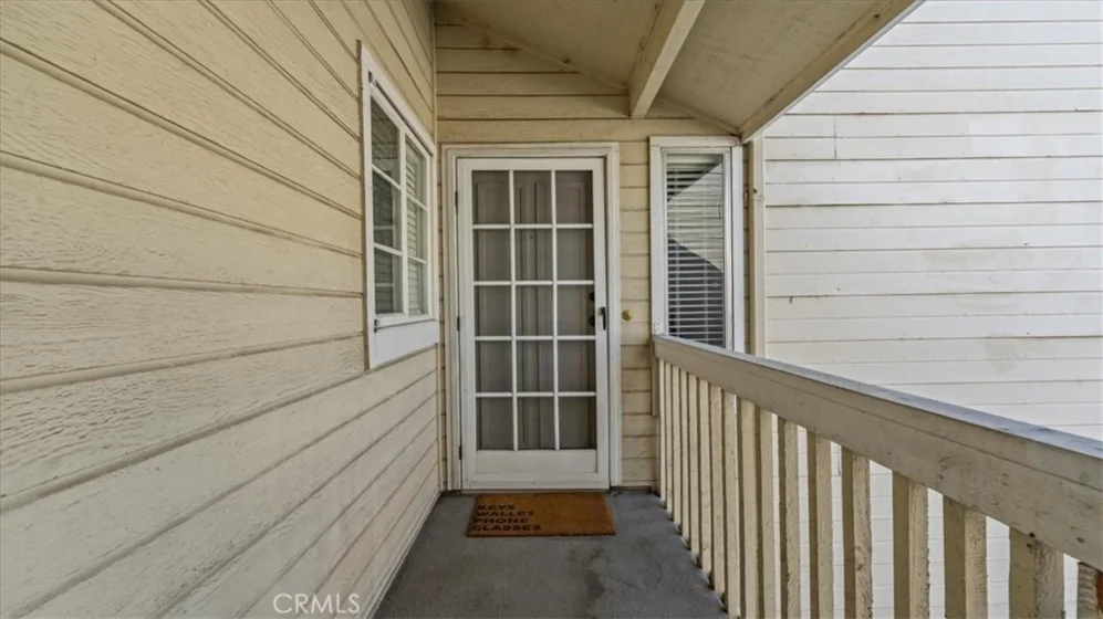 23506 Cambridge Road photo 4