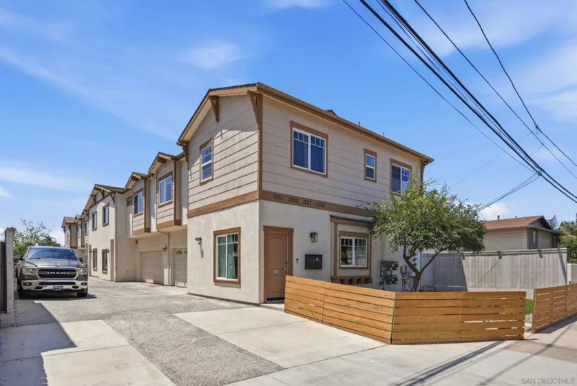1329 Holly Avenue photo 31