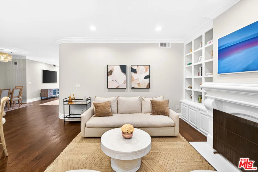 10364 Almayo Avenue #205 photo 22