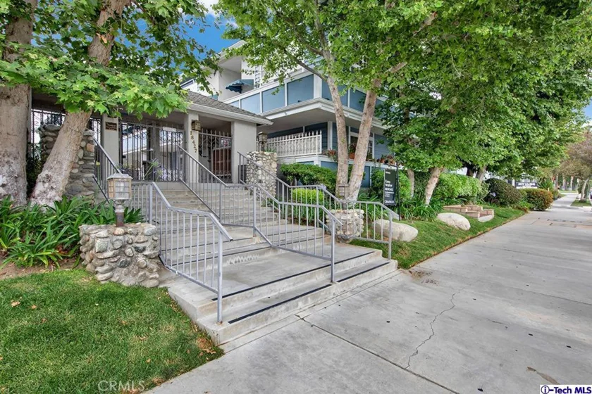 18427 Vincennes Street #37 photo 1