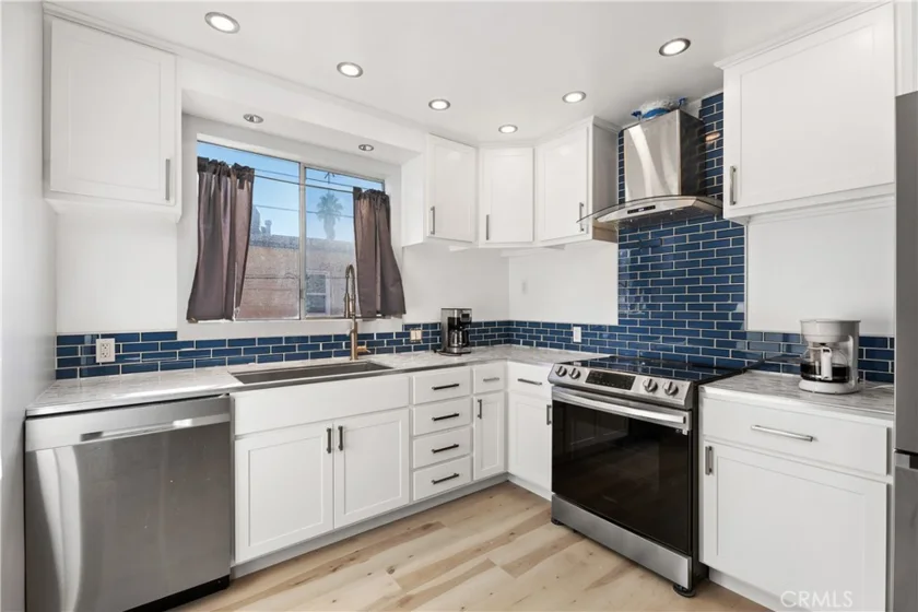 527 Cedar Avenue #2E photo 3
