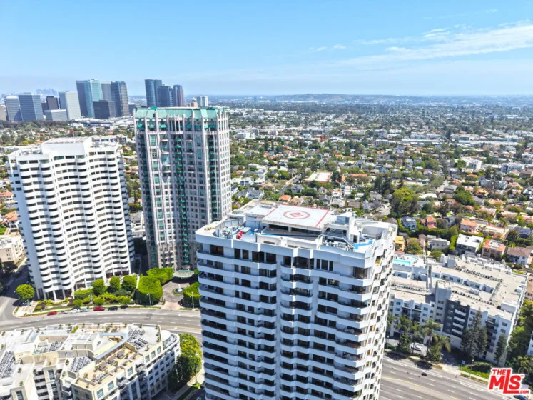 10601 Wilshire Boulevard #1404 photo 26