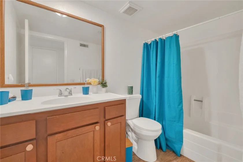 300 E Chestnut Ave. Unit #205 photo 9