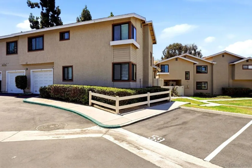 1508 Concord Way #D photo 28