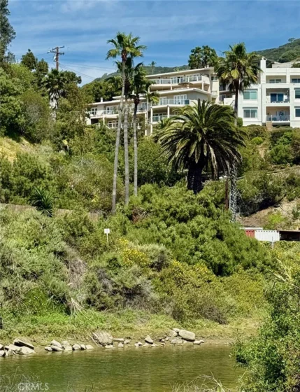 # 2 Wesley Drive photo 20