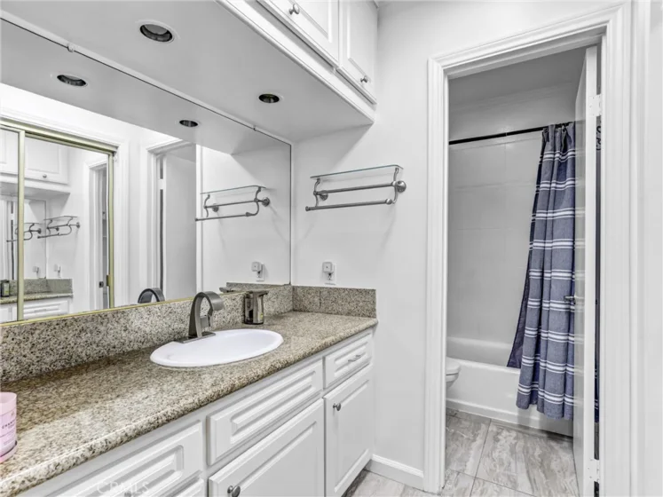 500 Jackson Place #302 photo 21