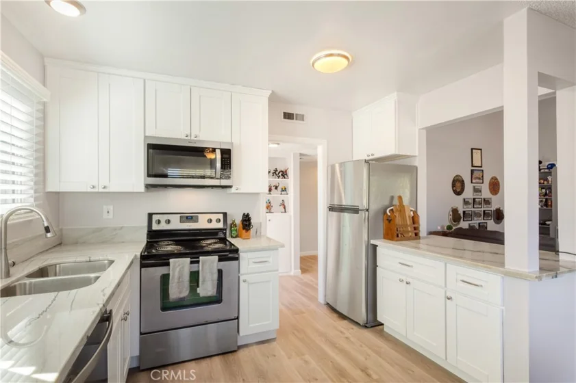 1817 E Grand Avenue #28 photo 1