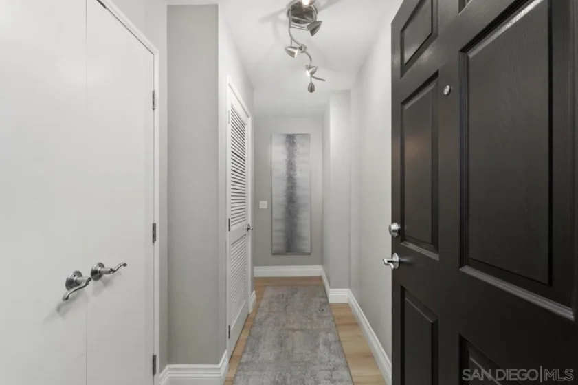 427 9th Avenue #1008 photo 3