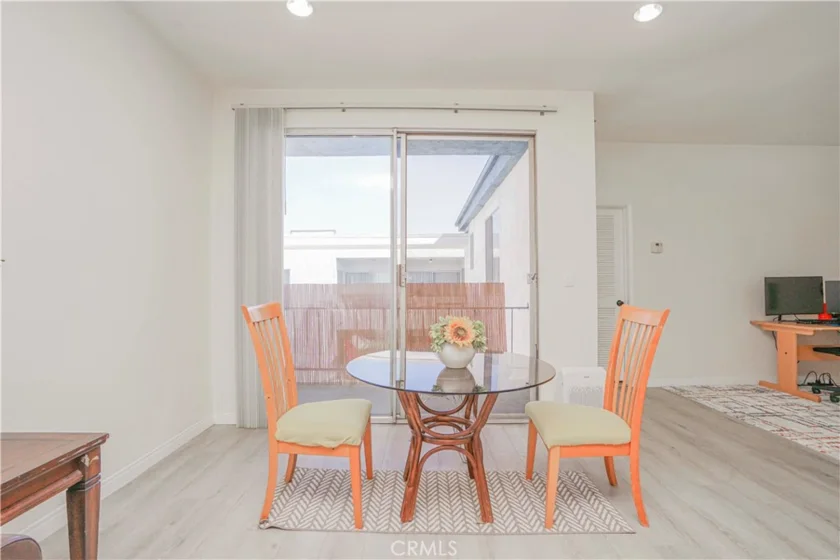 400 S La Fayette Park Pl  #314 photo 15
