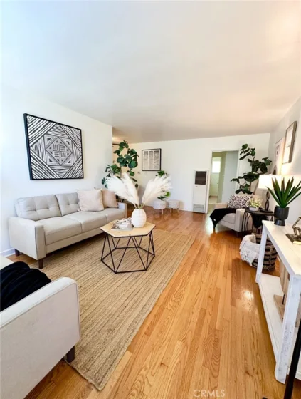 1425 E 1st Street #9 photo 1