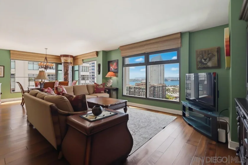 645 Front Street #1806 photo 3