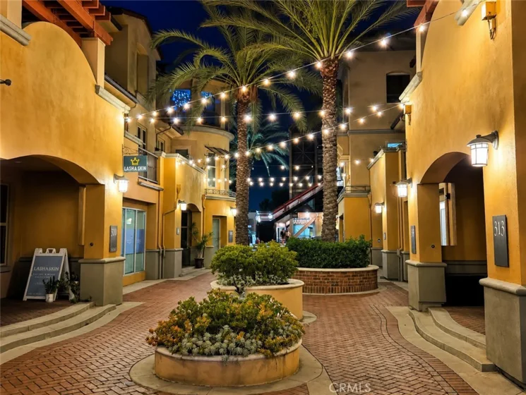 309 Metro Court photo 40