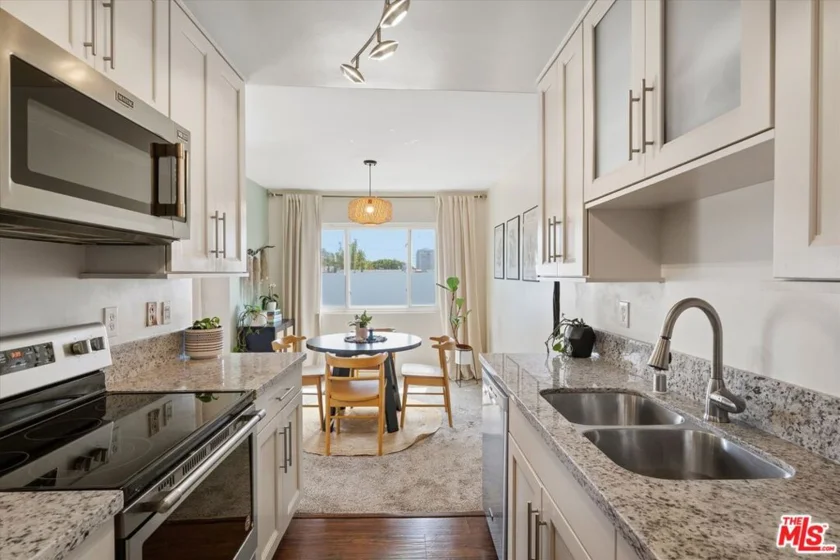 428 Hill Street #16 photo 18