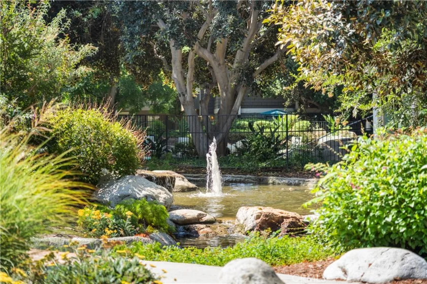 181 Streamwood photo 17
