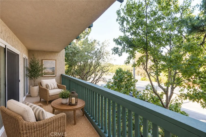 412 N Bellflower #104 photo 10