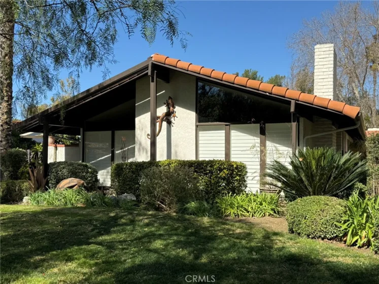 1425 Seven Hills Drive photo 1
